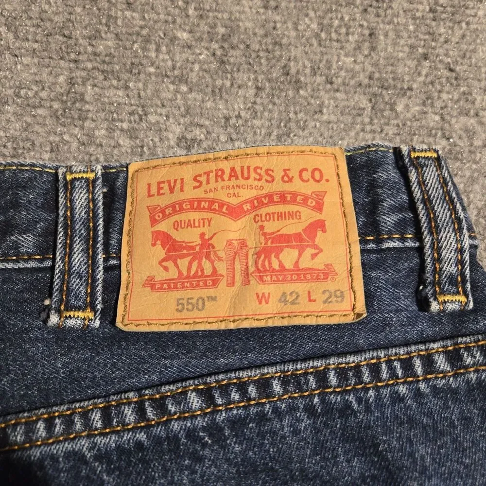 Levis Denim Jeans 550 Mens Size 42x29 Blue Dark Wash Slight Taper EUC Casual